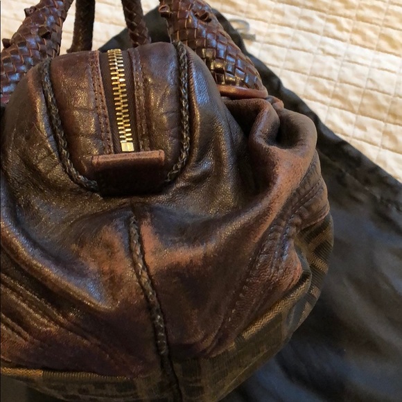 Fendi baby spy bag - Picture 4 of 7